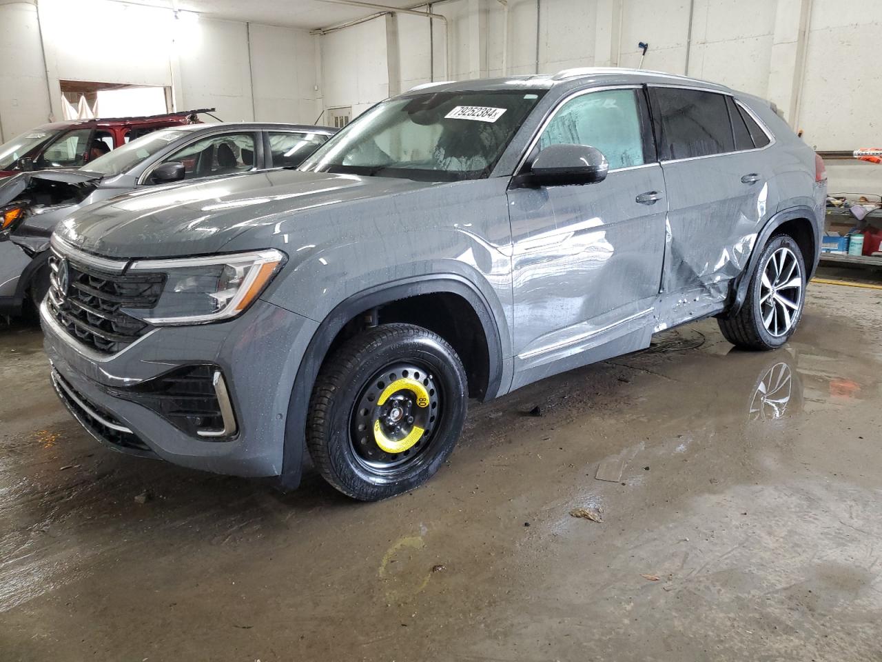 VOLKSWAGEN ATLAS CROS 2024