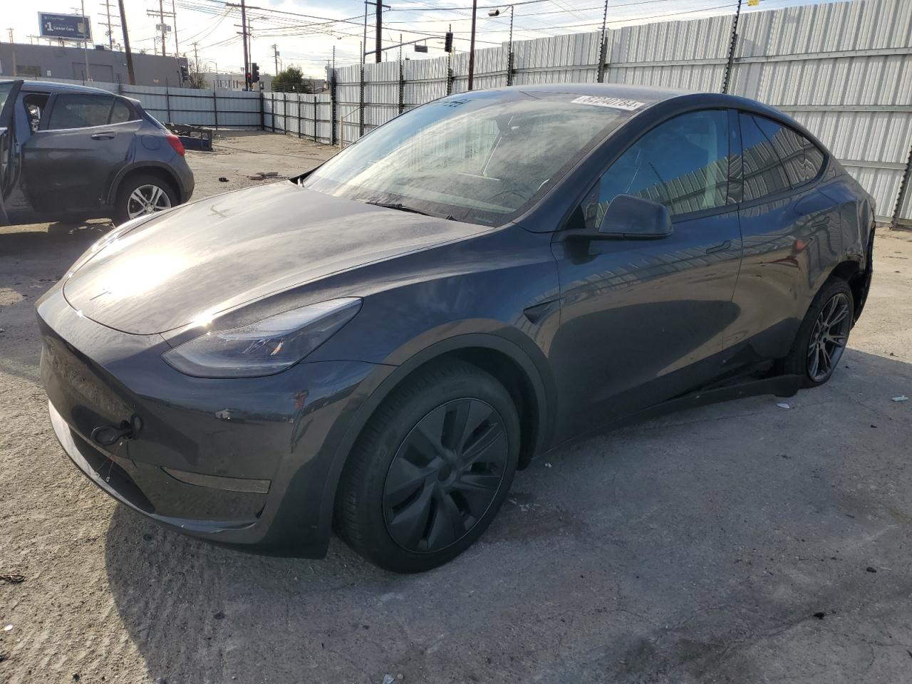 TESLA MODEL Y 2024