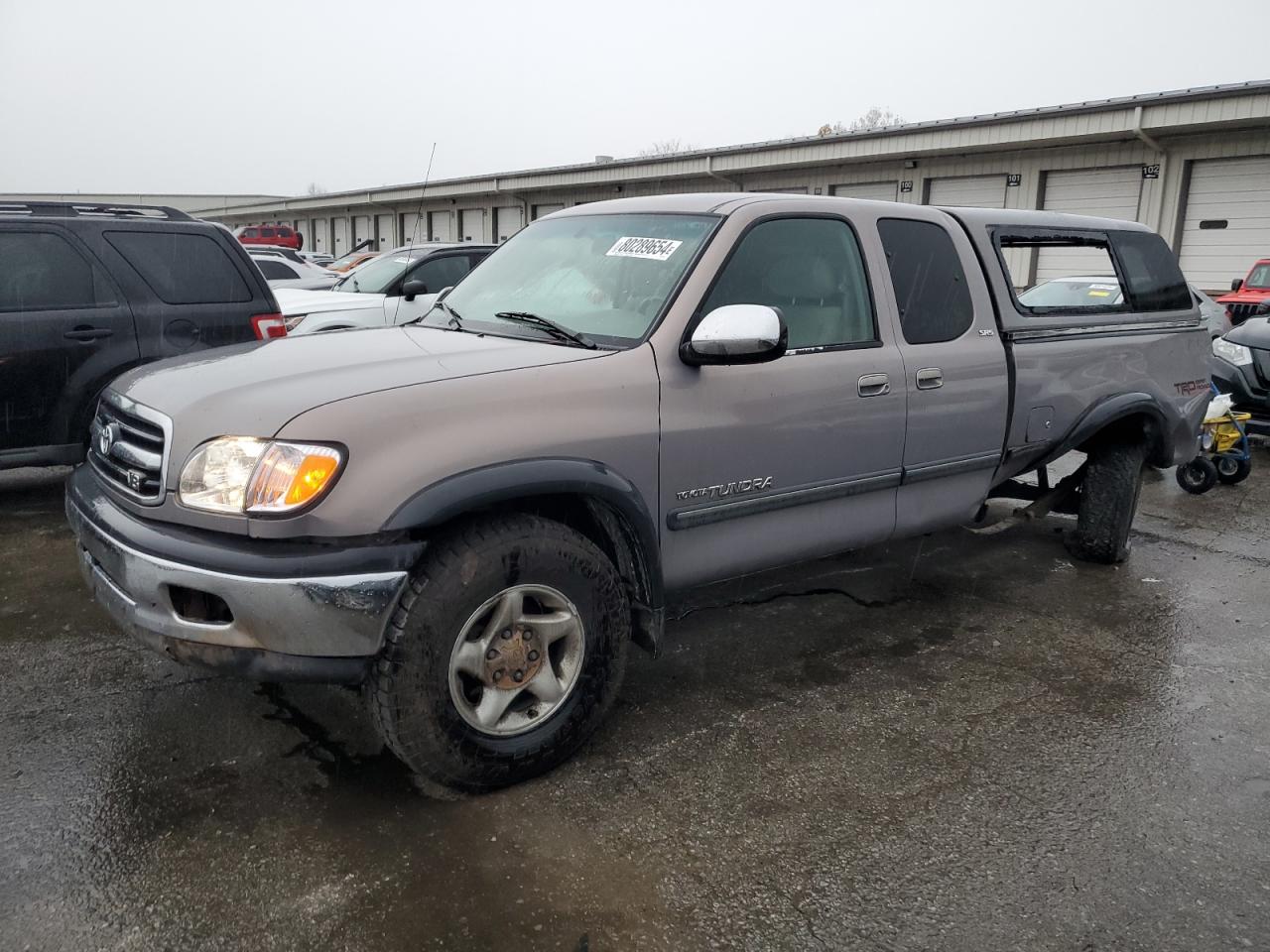 TOYOTA TUNDRA ACC 2001