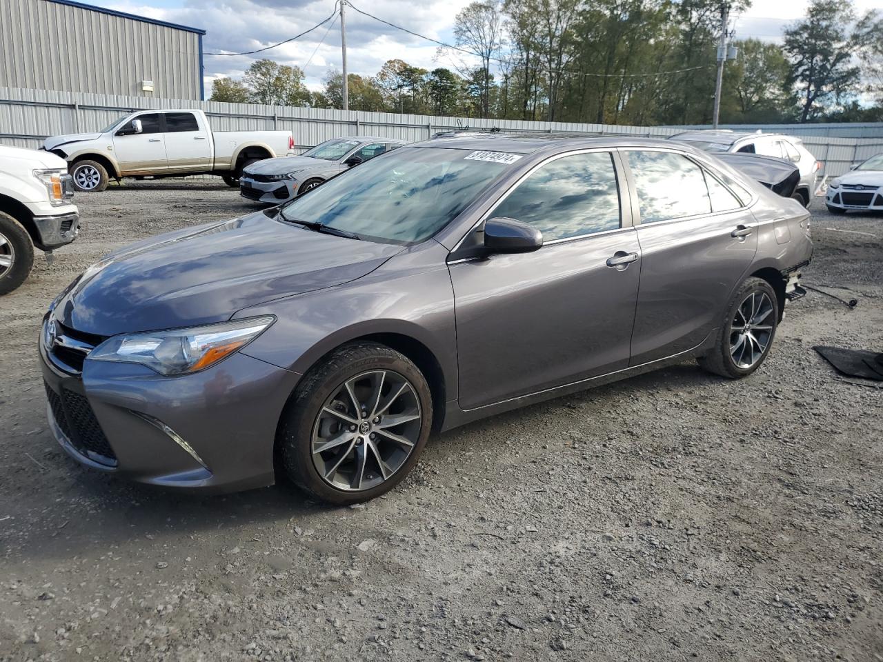 TOYOTA CAMRY LE 2015