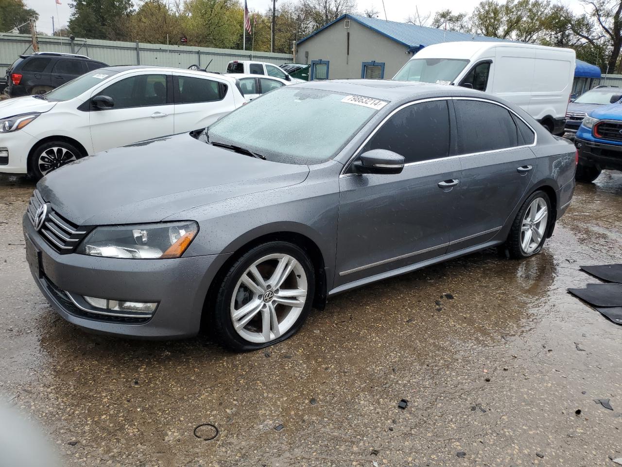 VOLKSWAGEN PASSAT SE 2013