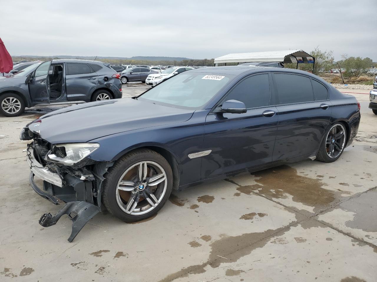BMW 750 LXI 2015