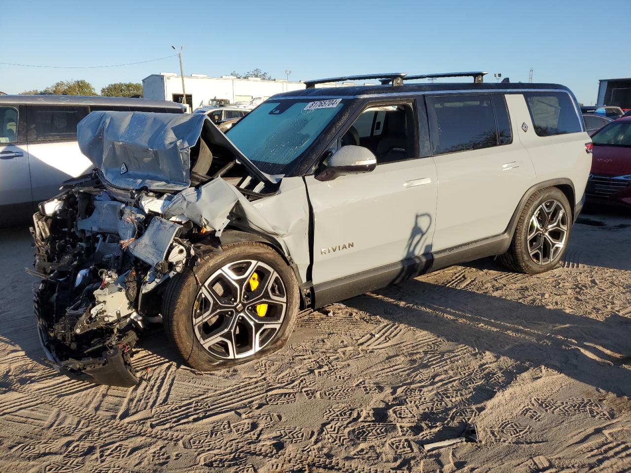 RIVIAN R1S LAUNCH 2022