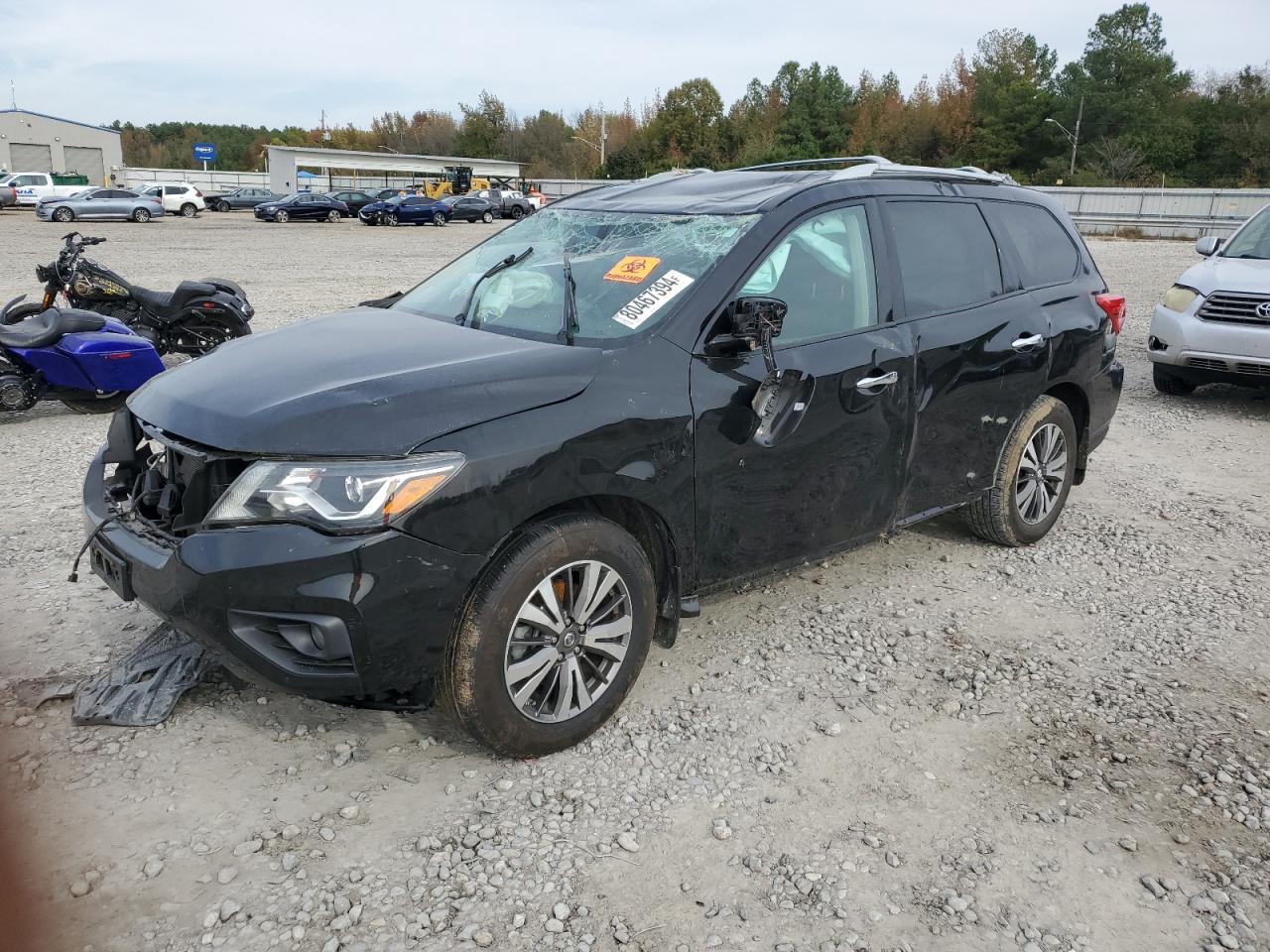 NISSAN PATHFINDER 2017