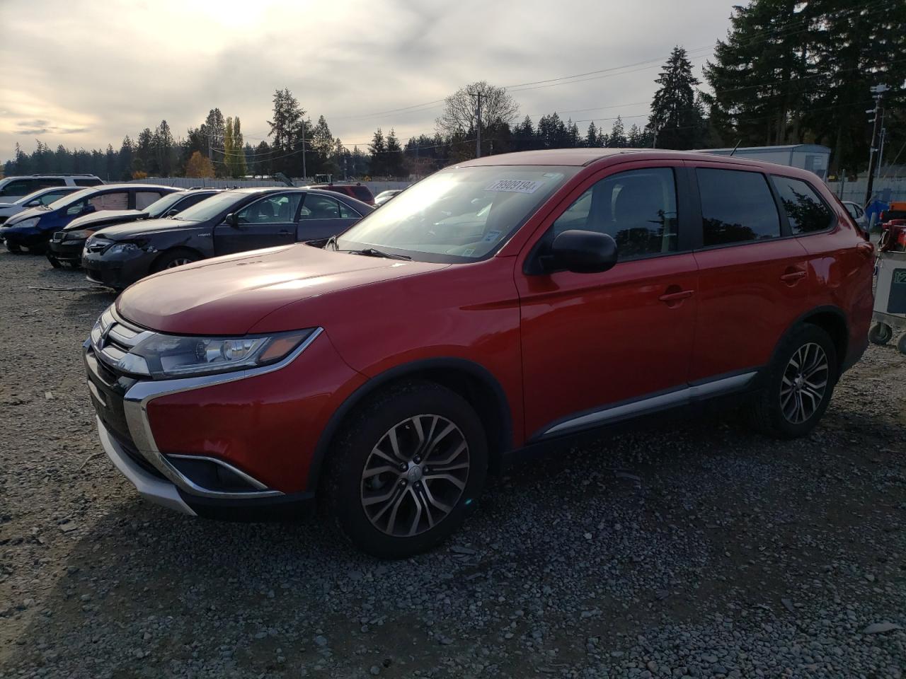 MITSUBISHI OUTLANDER 2016