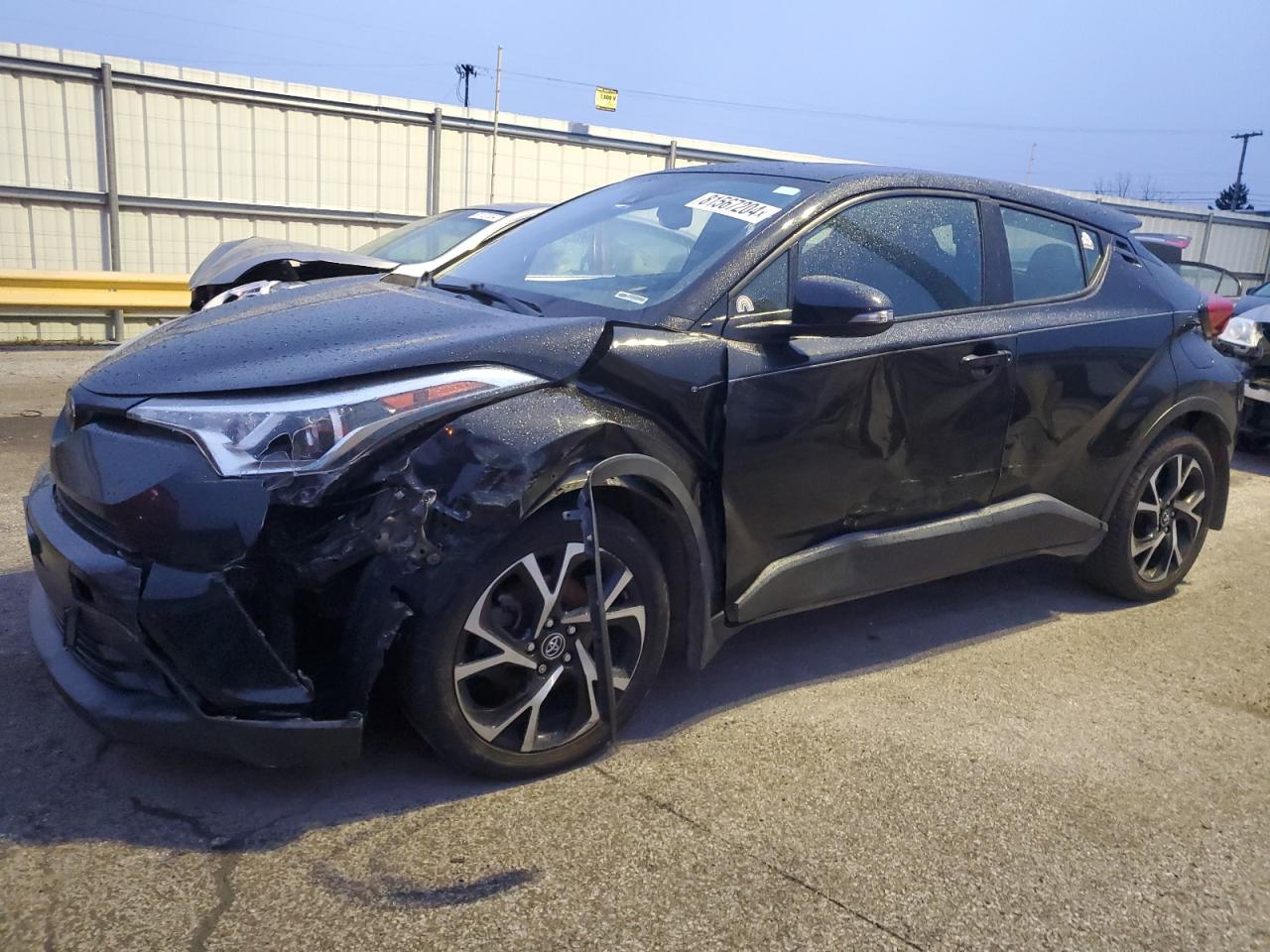 TOYOTA C-HR XLE 2018
