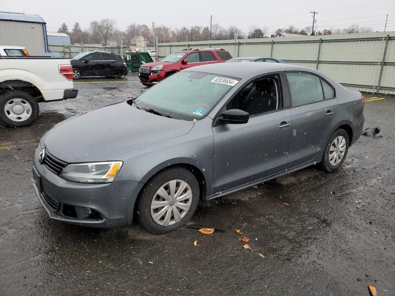 VOLKSWAGEN JETTA BASE 2011