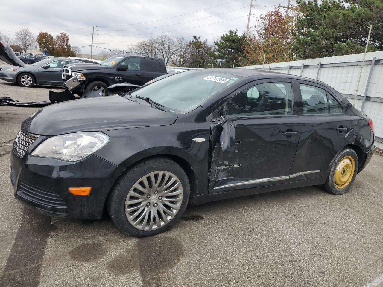 SUZUKI KIZASHI SE 2012