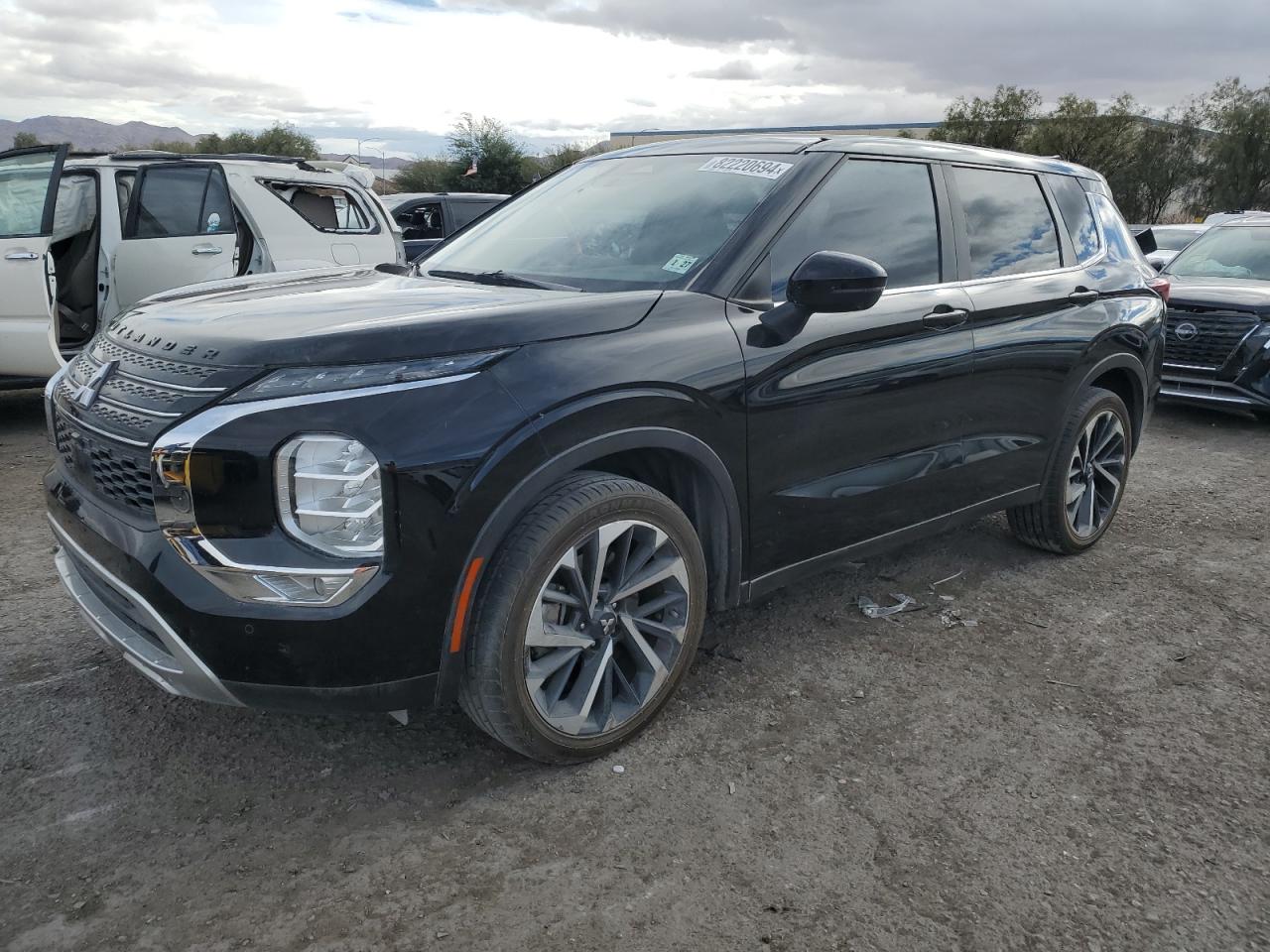 MITSUBISHI OUTLANDER 2022