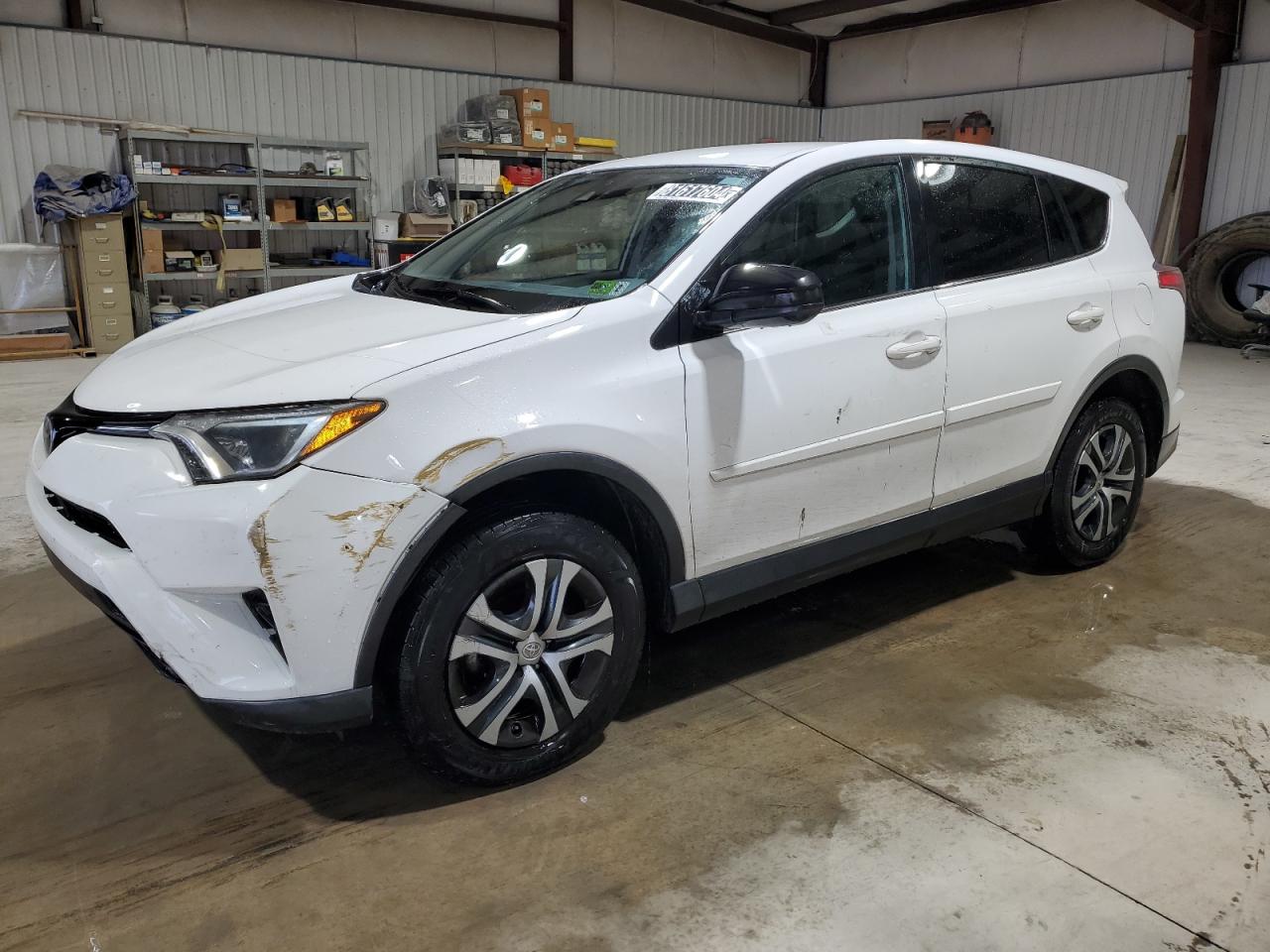 TOYOTA RAV4 LE 2018