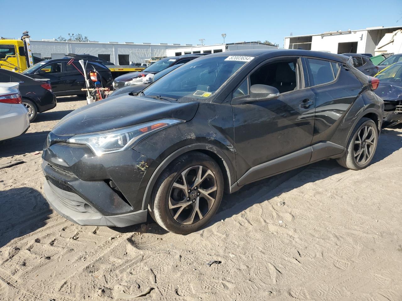 TOYOTA C-HR XLE 2019