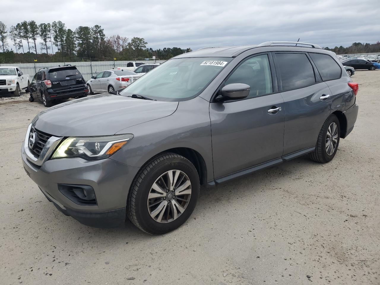NISSAN PATHFINDER 2017
