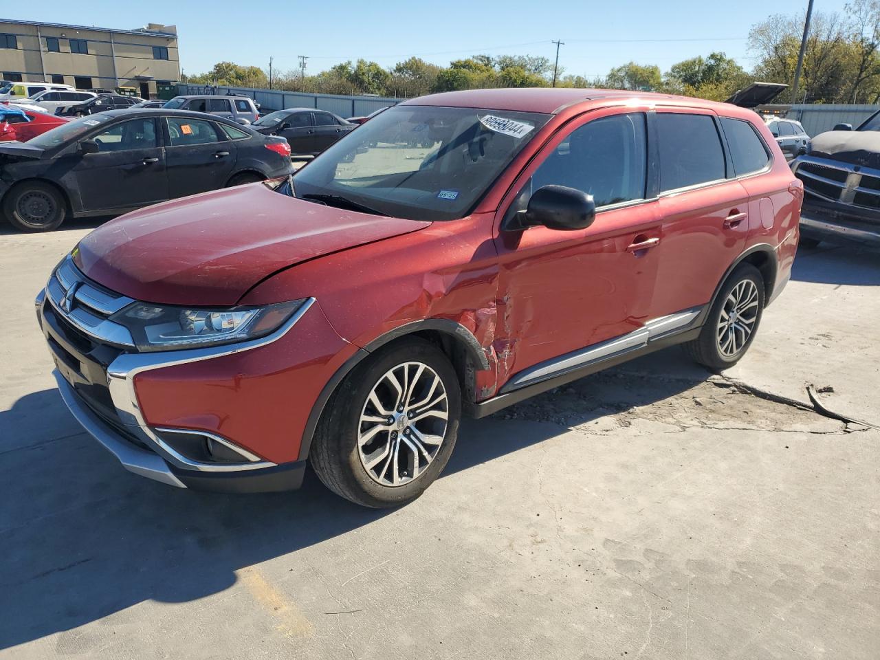 MITSUBISHI OUTLANDER 2016