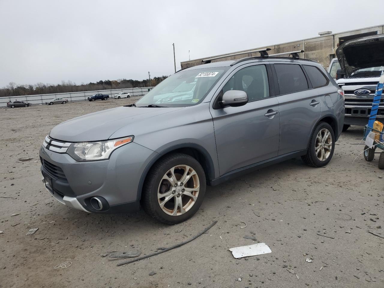 MITSUBISHI OUTLANDER 2015