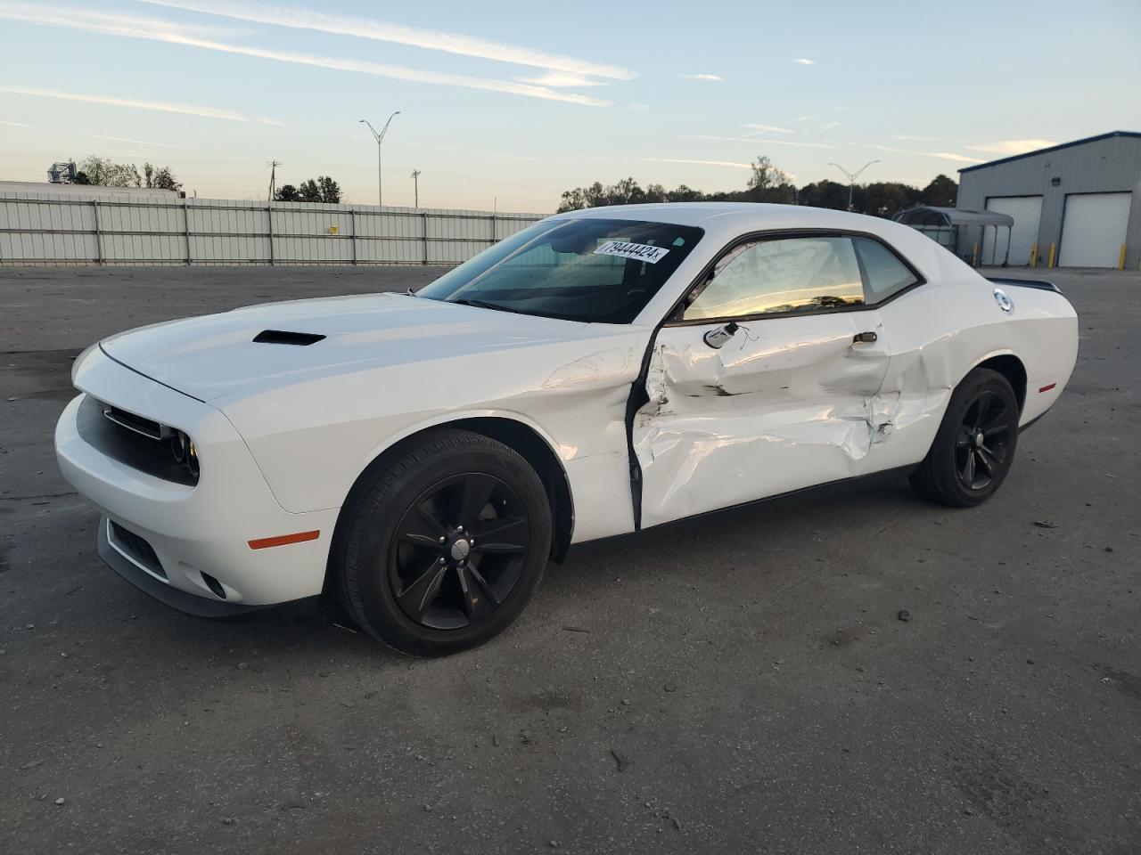 DODGE CHALLENGER 2016