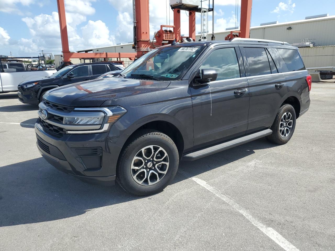 FORD EXPEDITION 2024