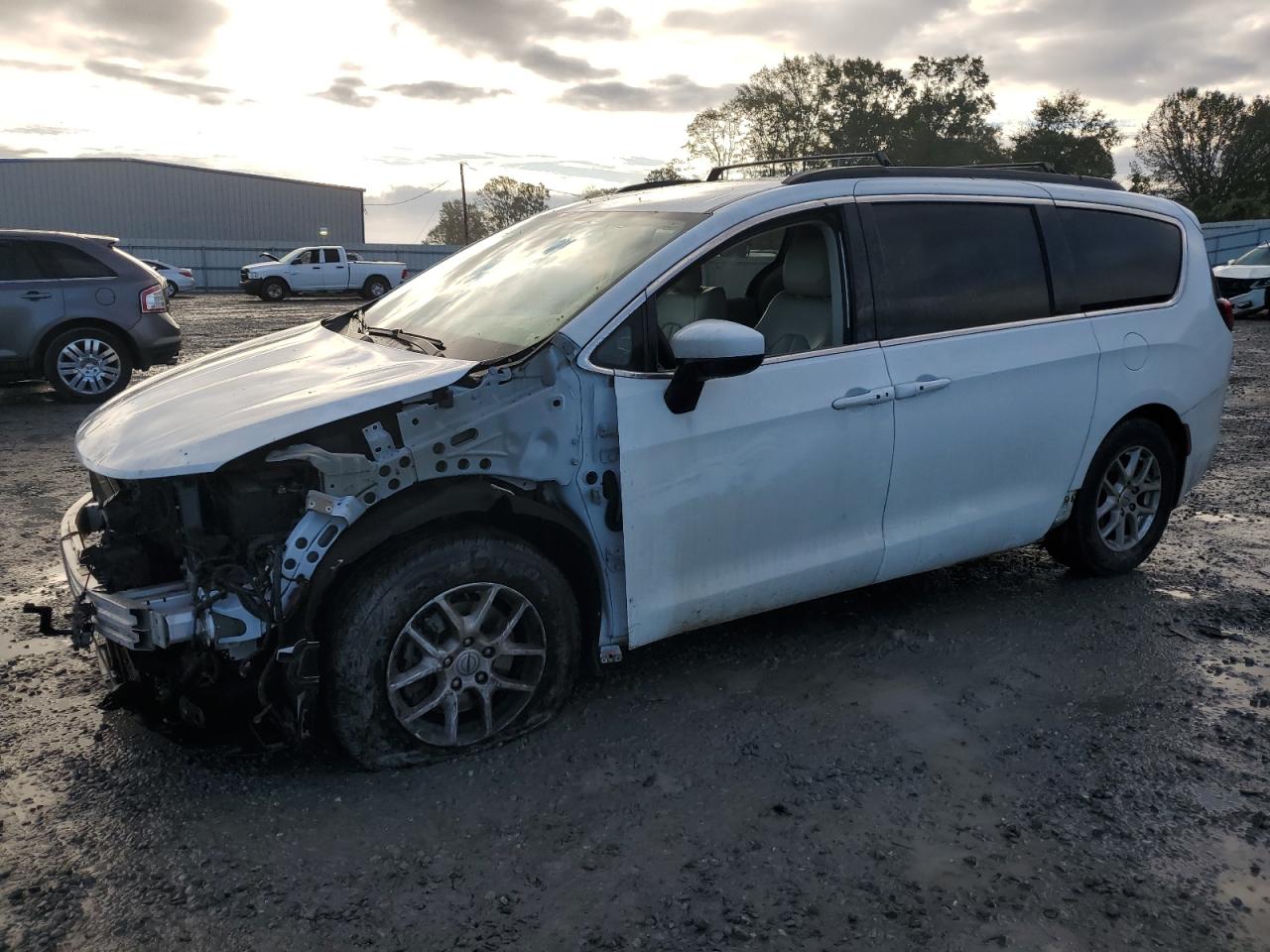 CHRYSLER VOYAGER LX 2021