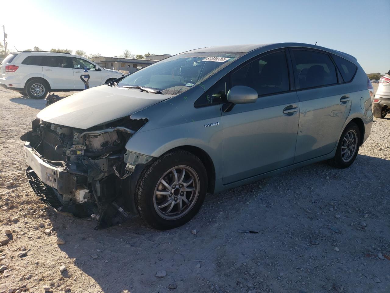 TOYOTA PRIUS V 2017