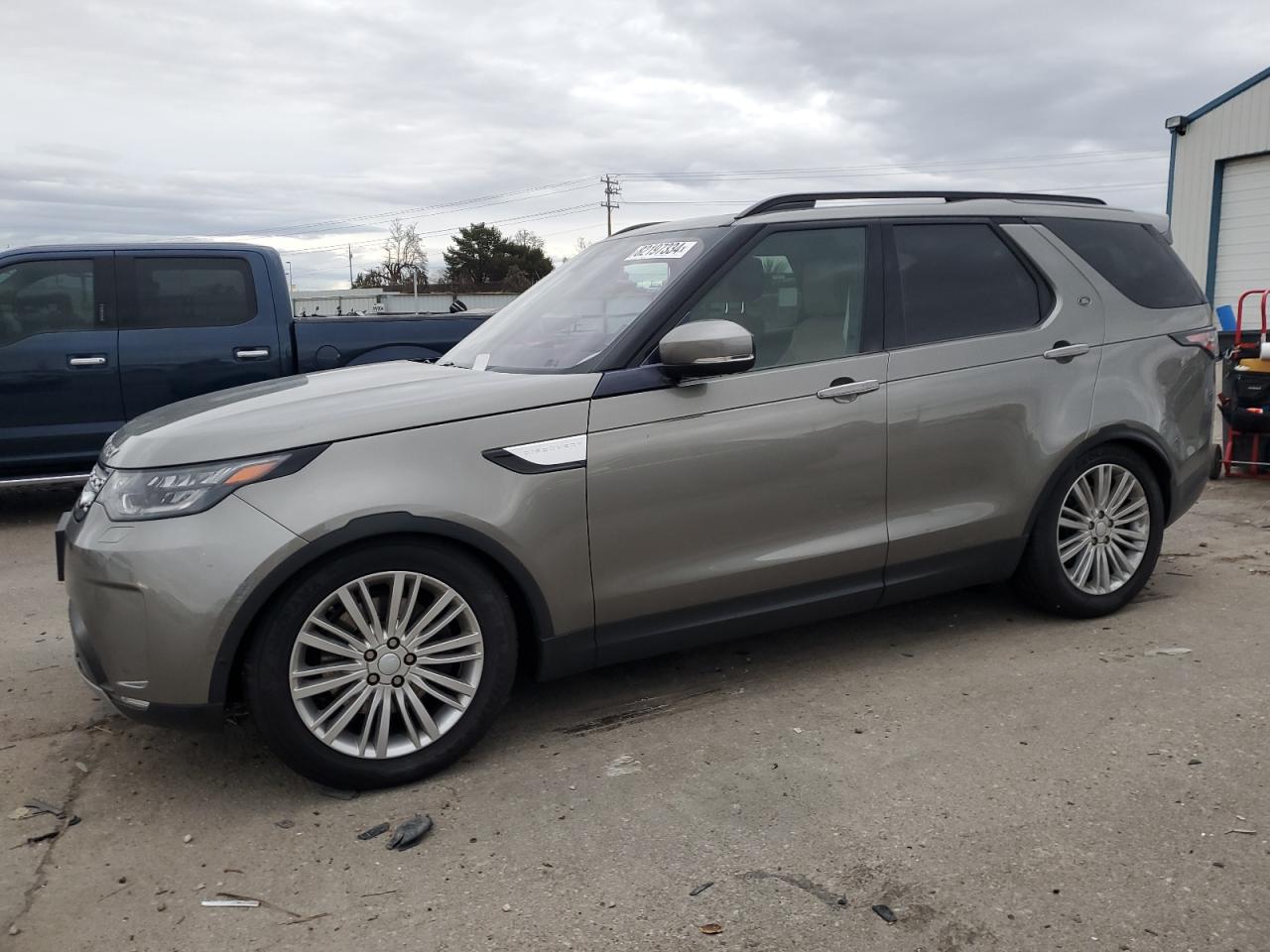LAND ROVER DISCOVERY 2017