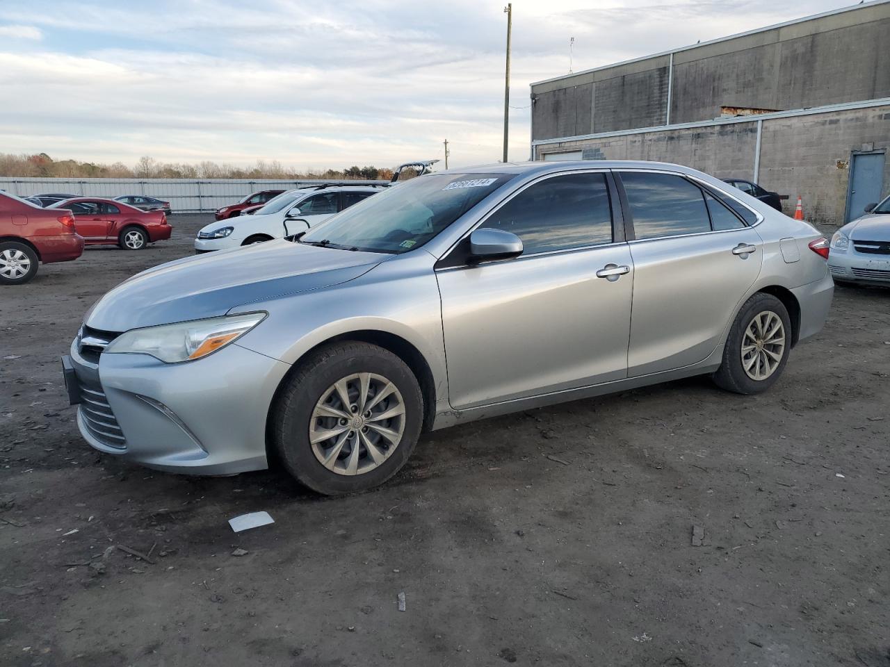 TOYOTA CAMRY LE 2015