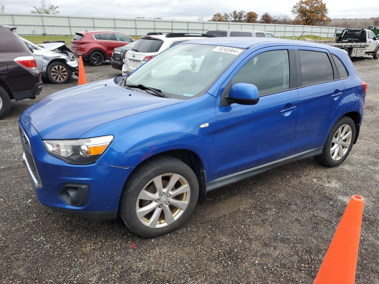 MITSUBISHI OUTLANDER 2015