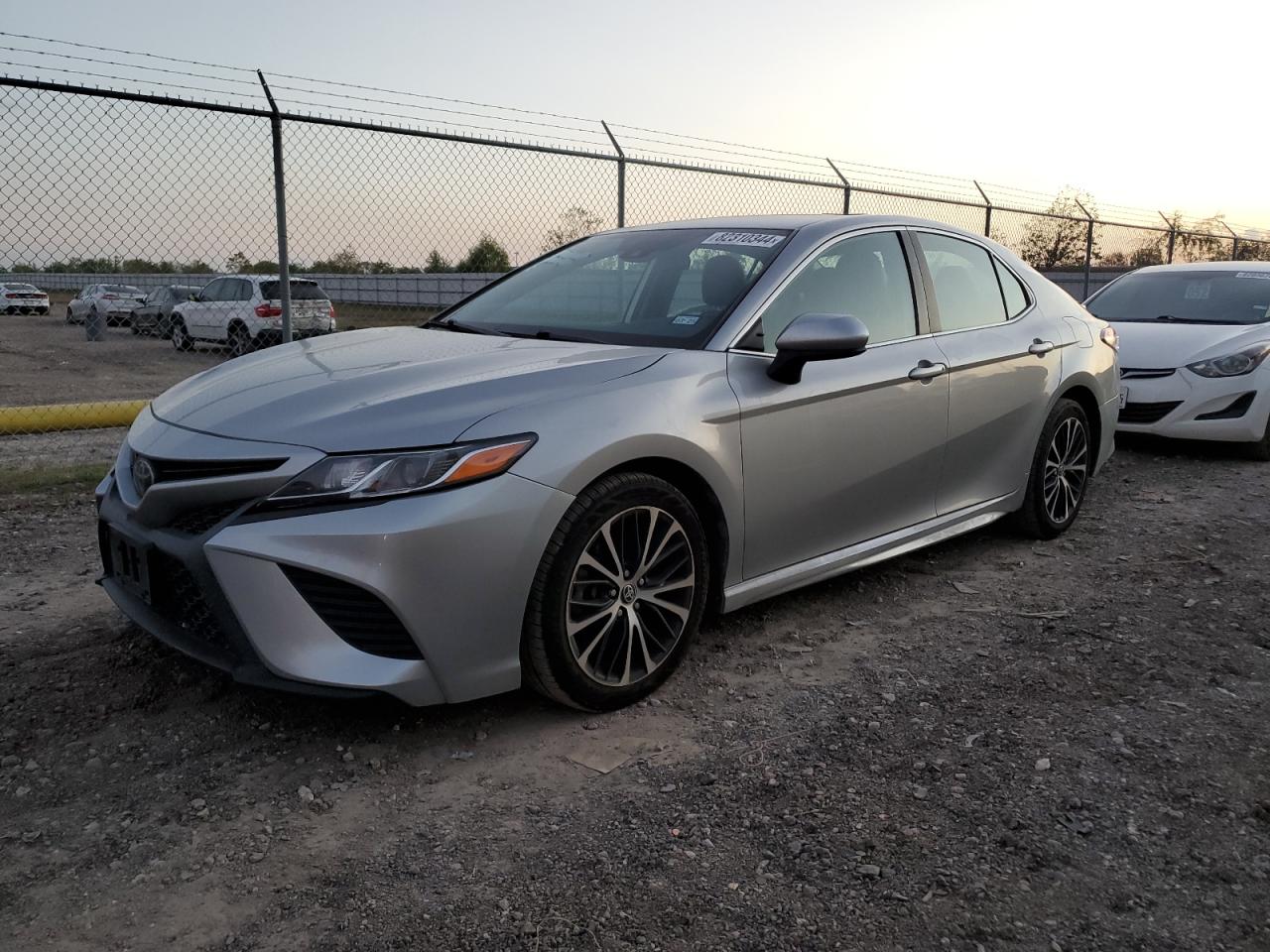 TOYOTA CAMRY SE 2020