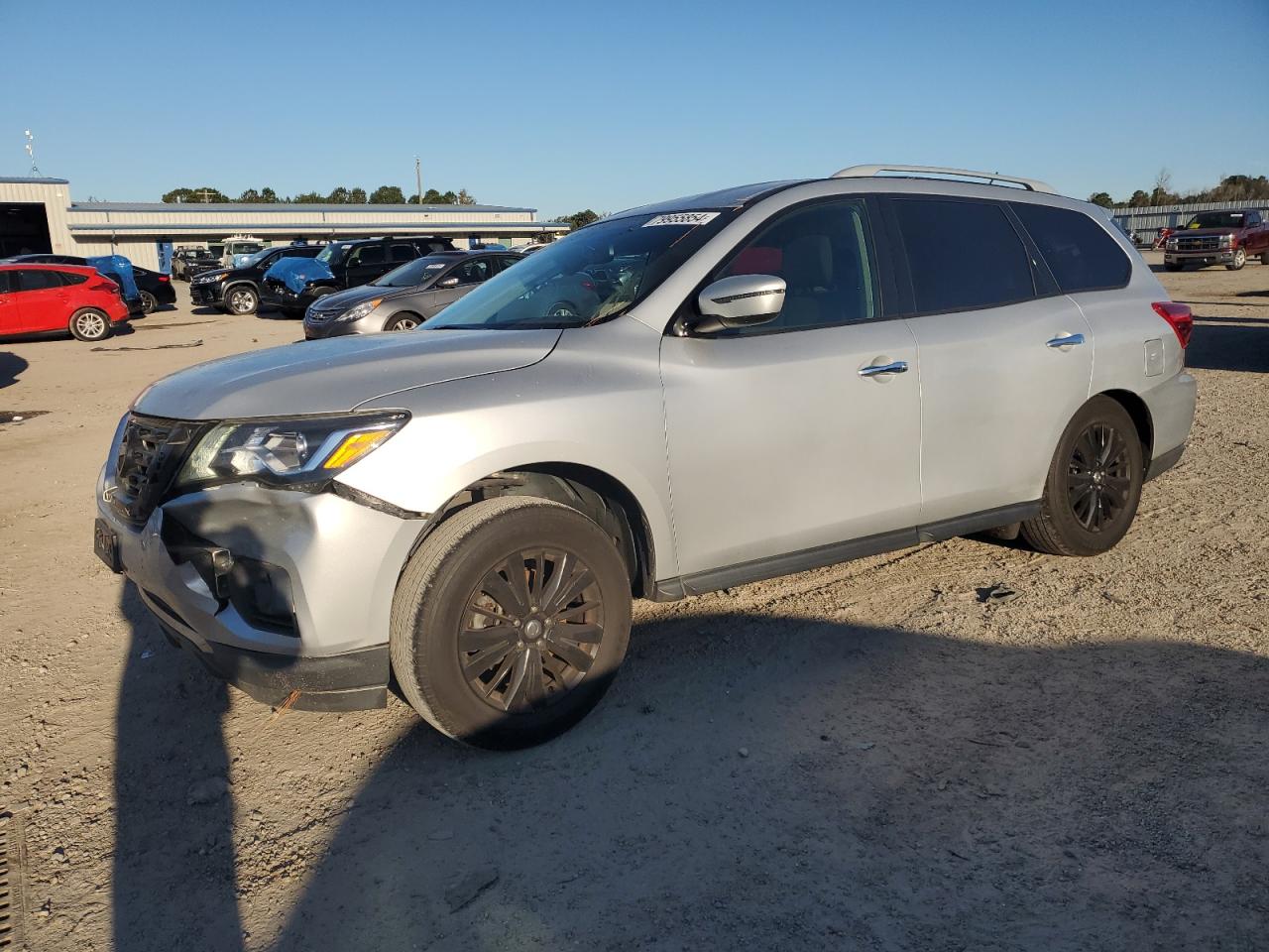 NISSAN PATHFINDER 2018