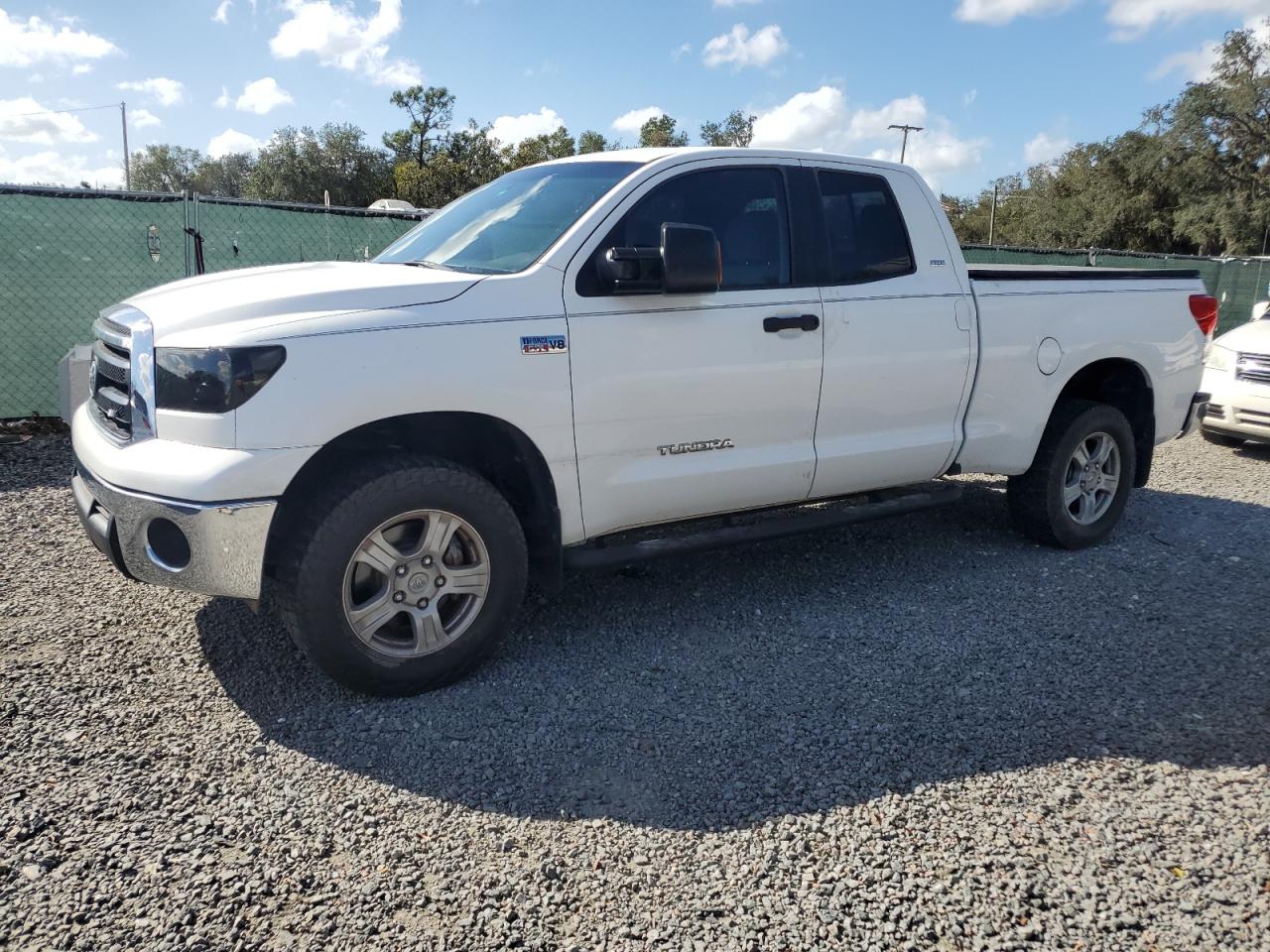 TOYOTA TUNDRA DOU 2011