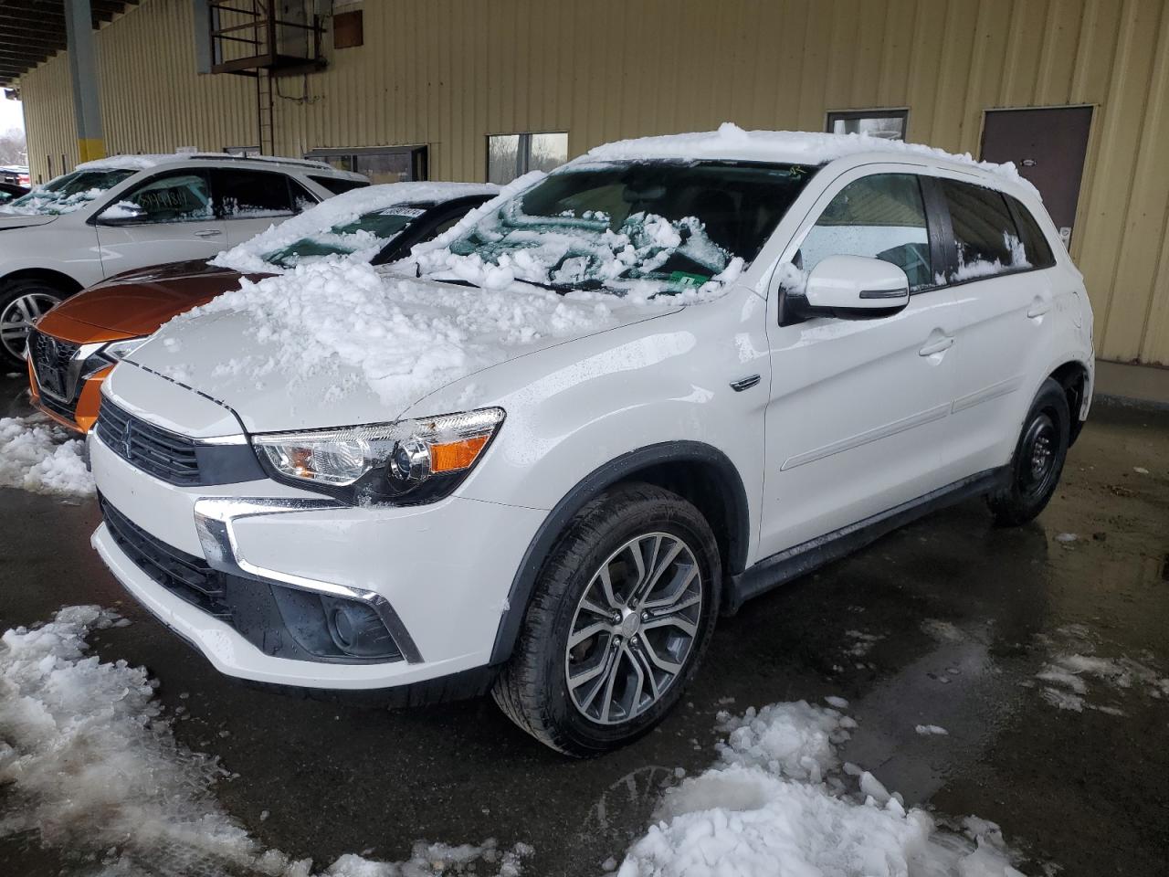 MITSUBISHI OUTLANDER 2017
