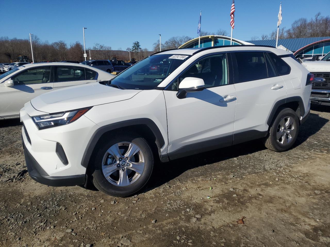 TOYOTA RAV4 XLE 2023