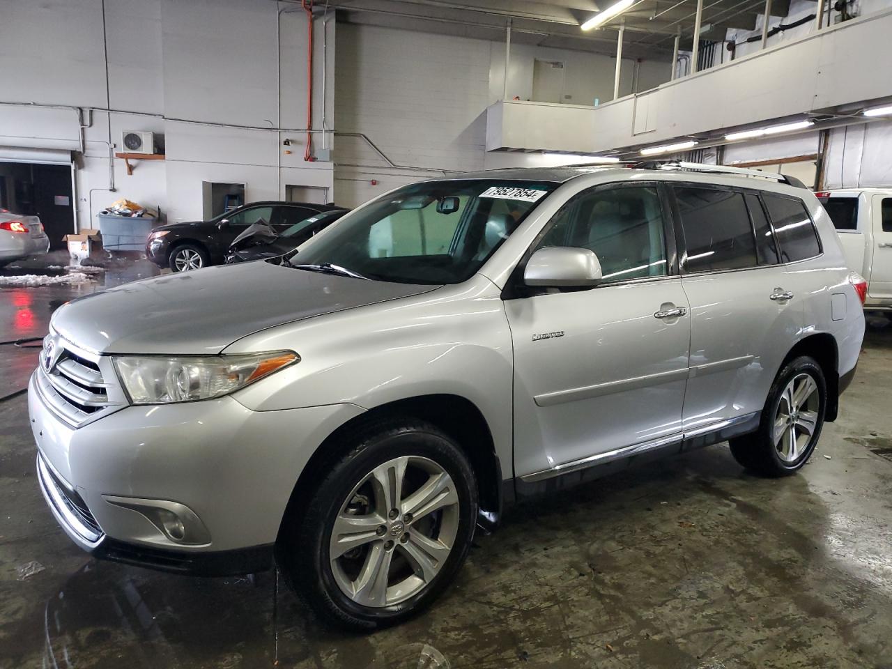 TOYOTA HIGHLANDER 2012