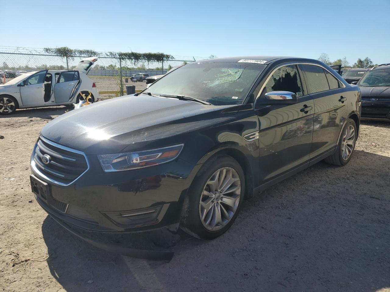 FORD TAURUS LIM 2016
