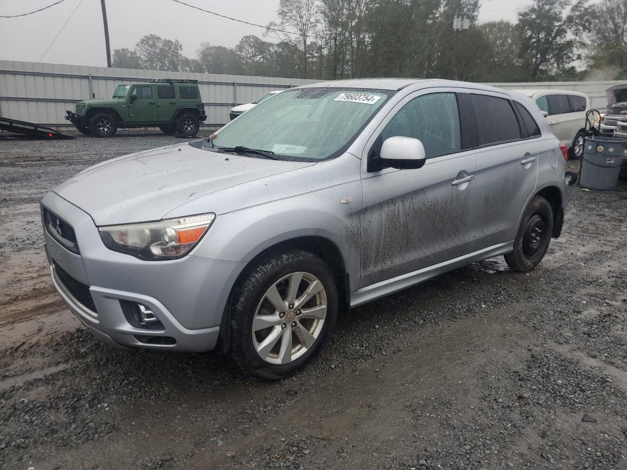 MITSUBISHI OUTLANDER 2012