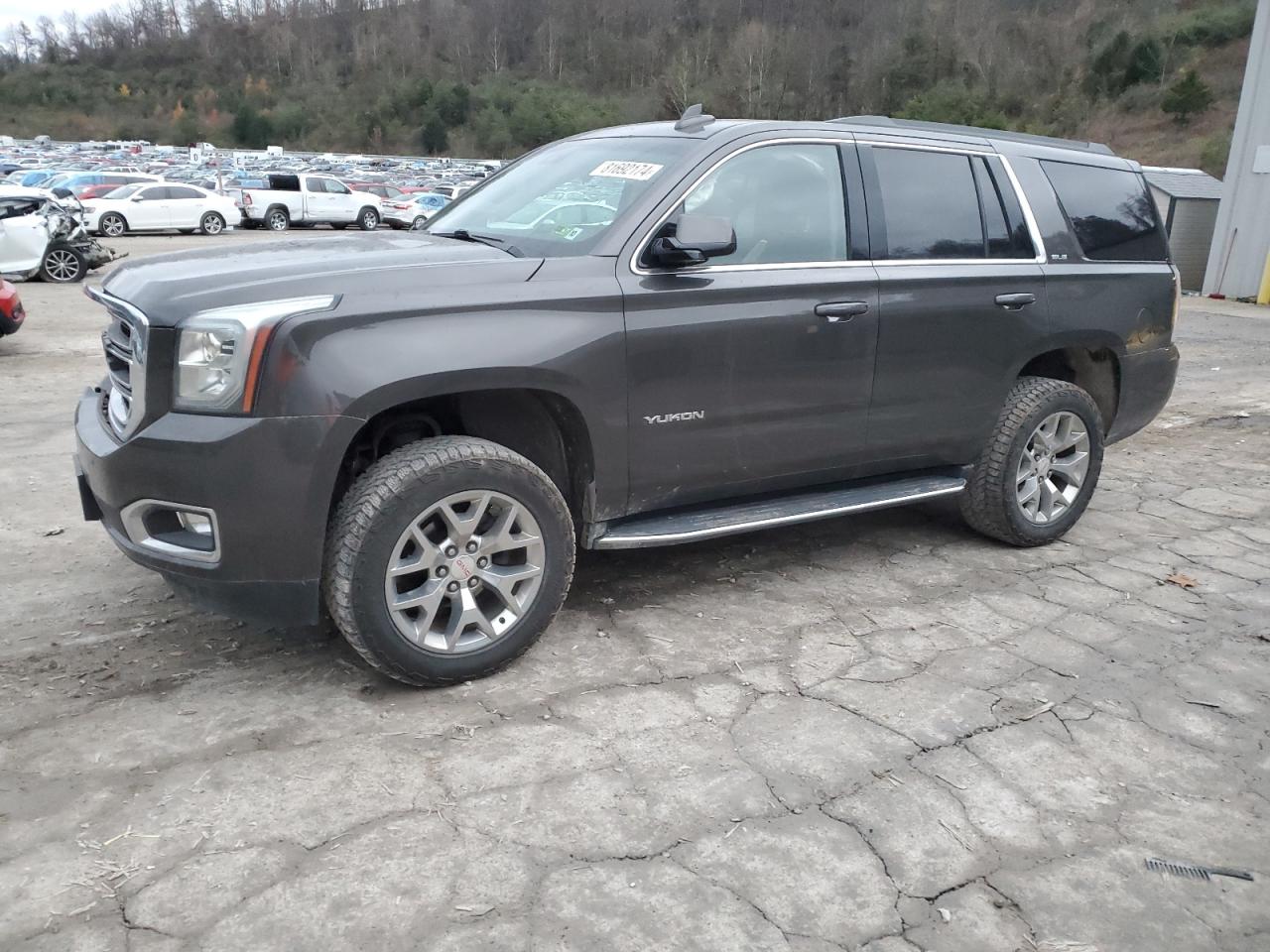 GMC YUKON SLE 2019