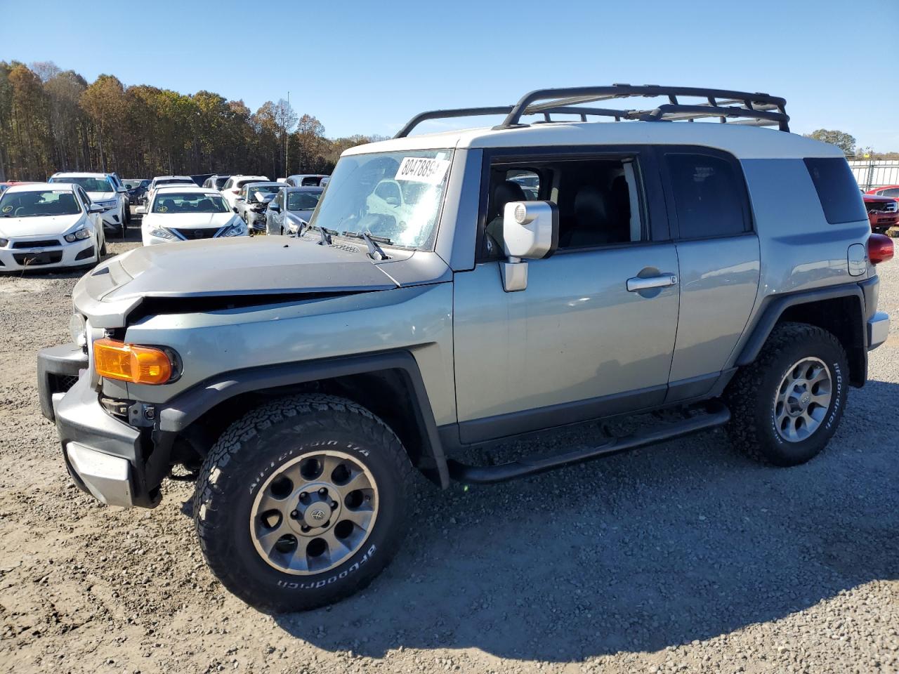 TOYOTA FJ CRUISER 2011