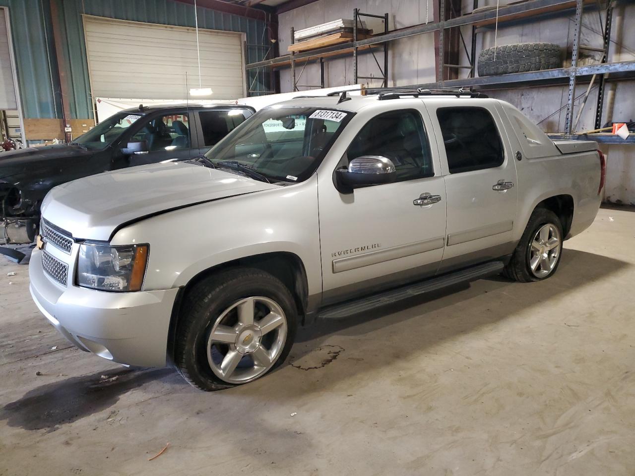 CHEVROLET AVALANCHE 2013