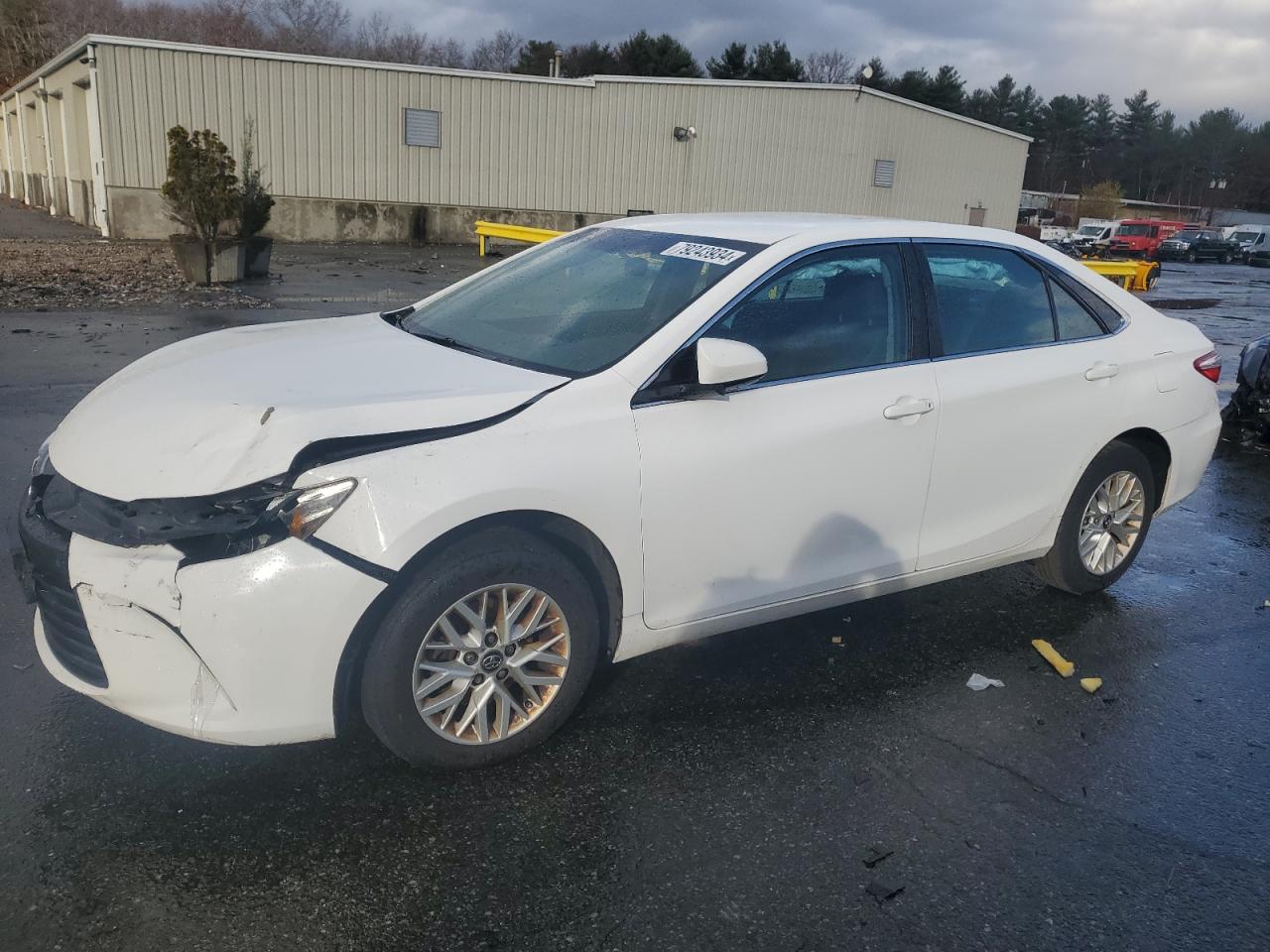 TOYOTA CAMRY LE 2017