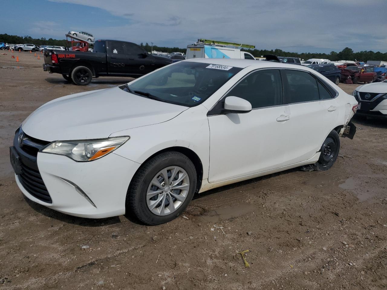 TOYOTA CAMRY LE 2015