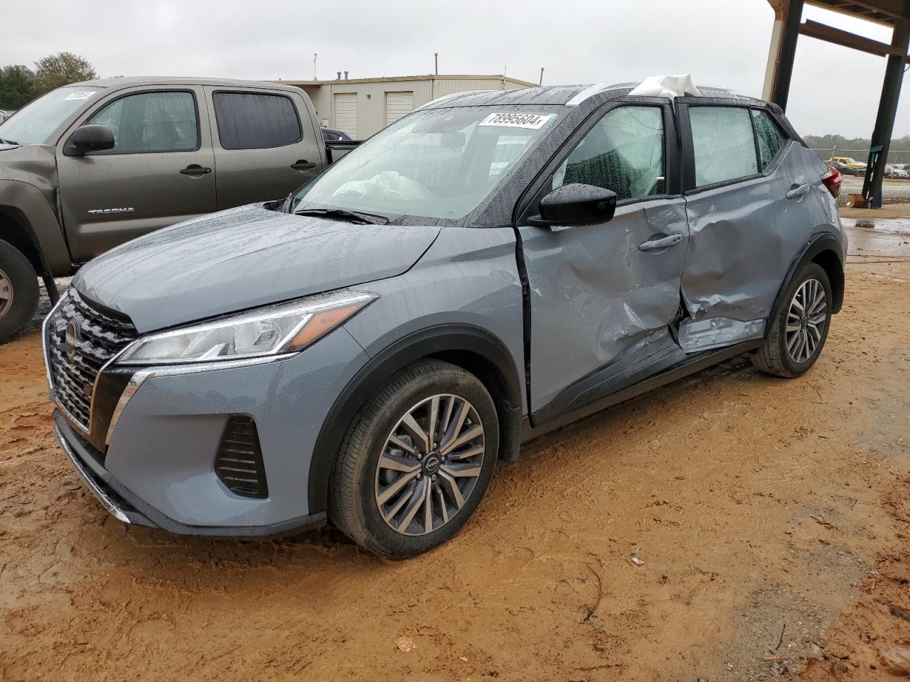 NISSAN KICKS SV 2024