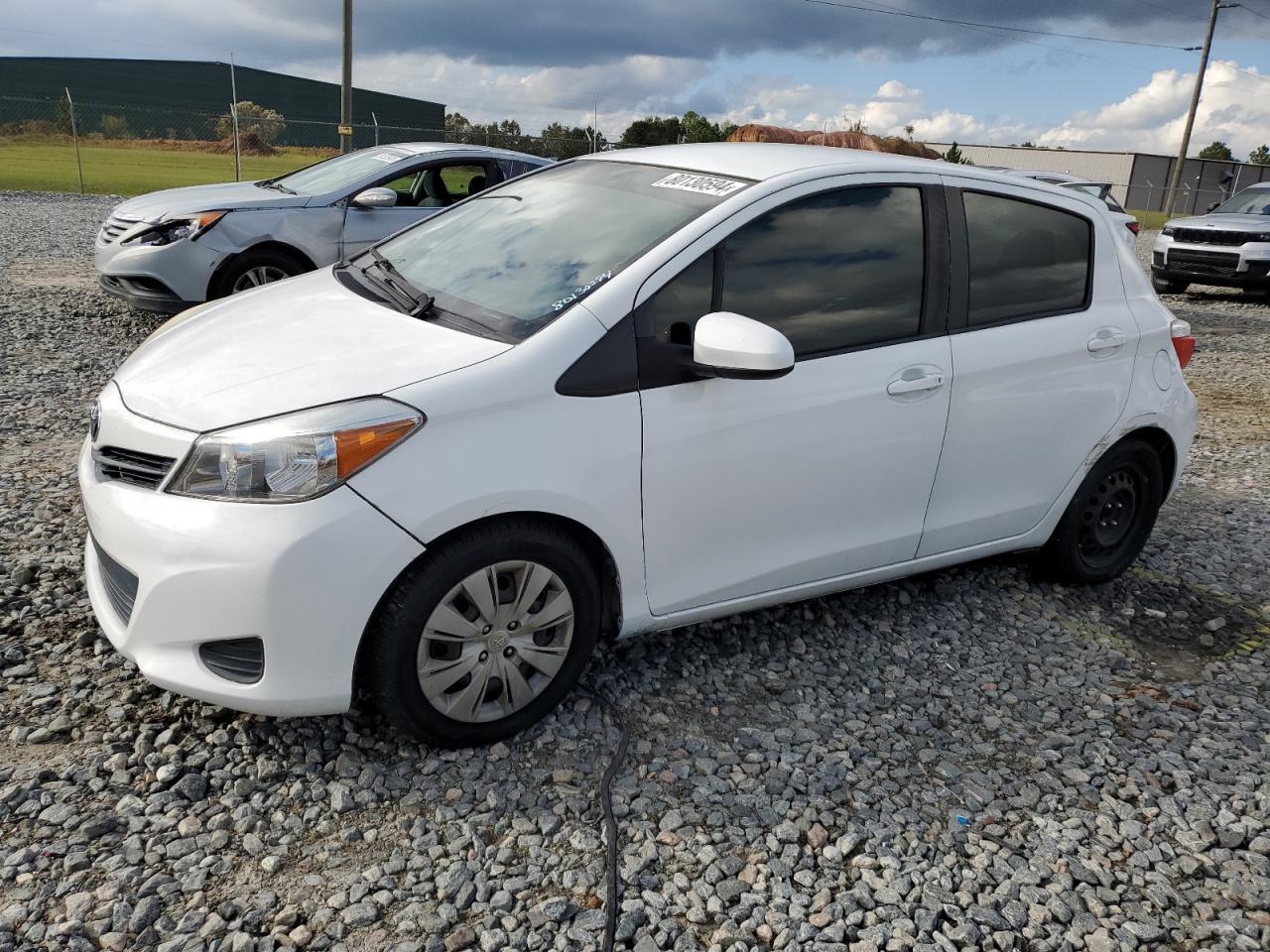 TOYOTA YARIS 2012