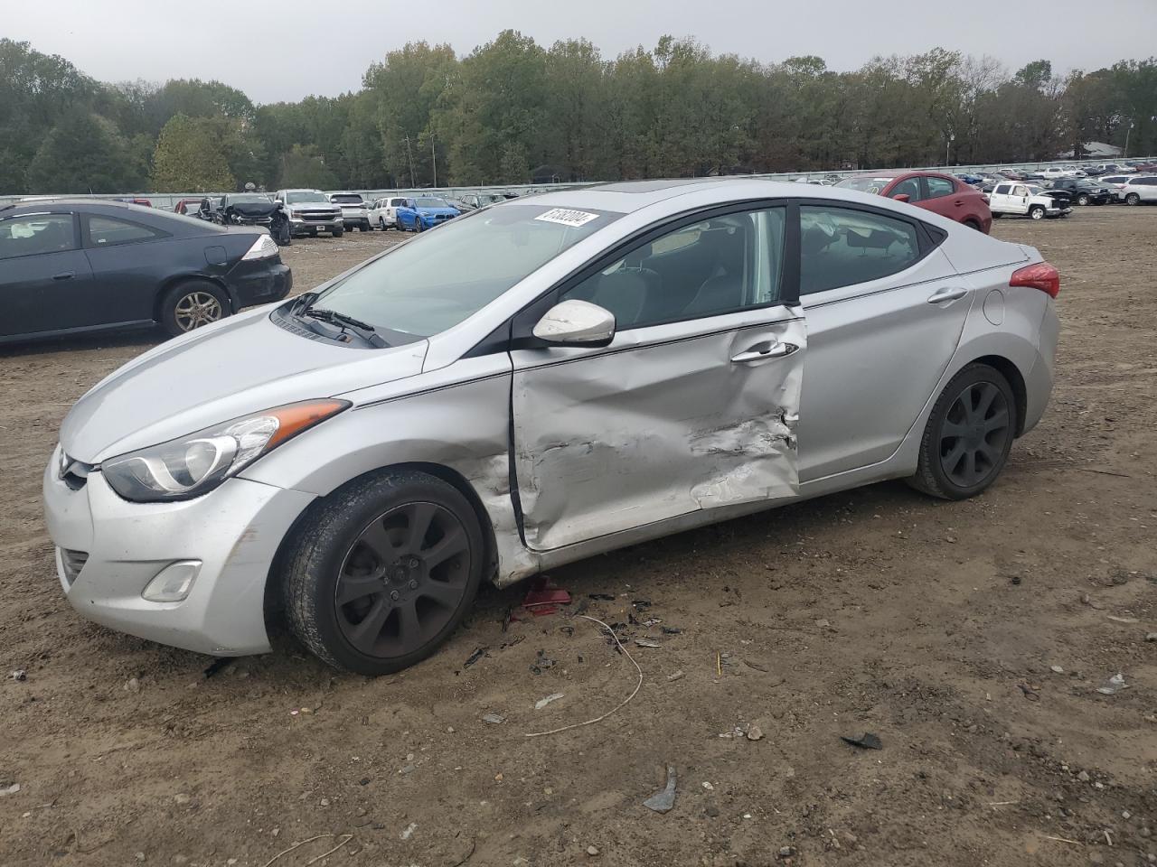 HYUNDAI ELANTRA GL 2013