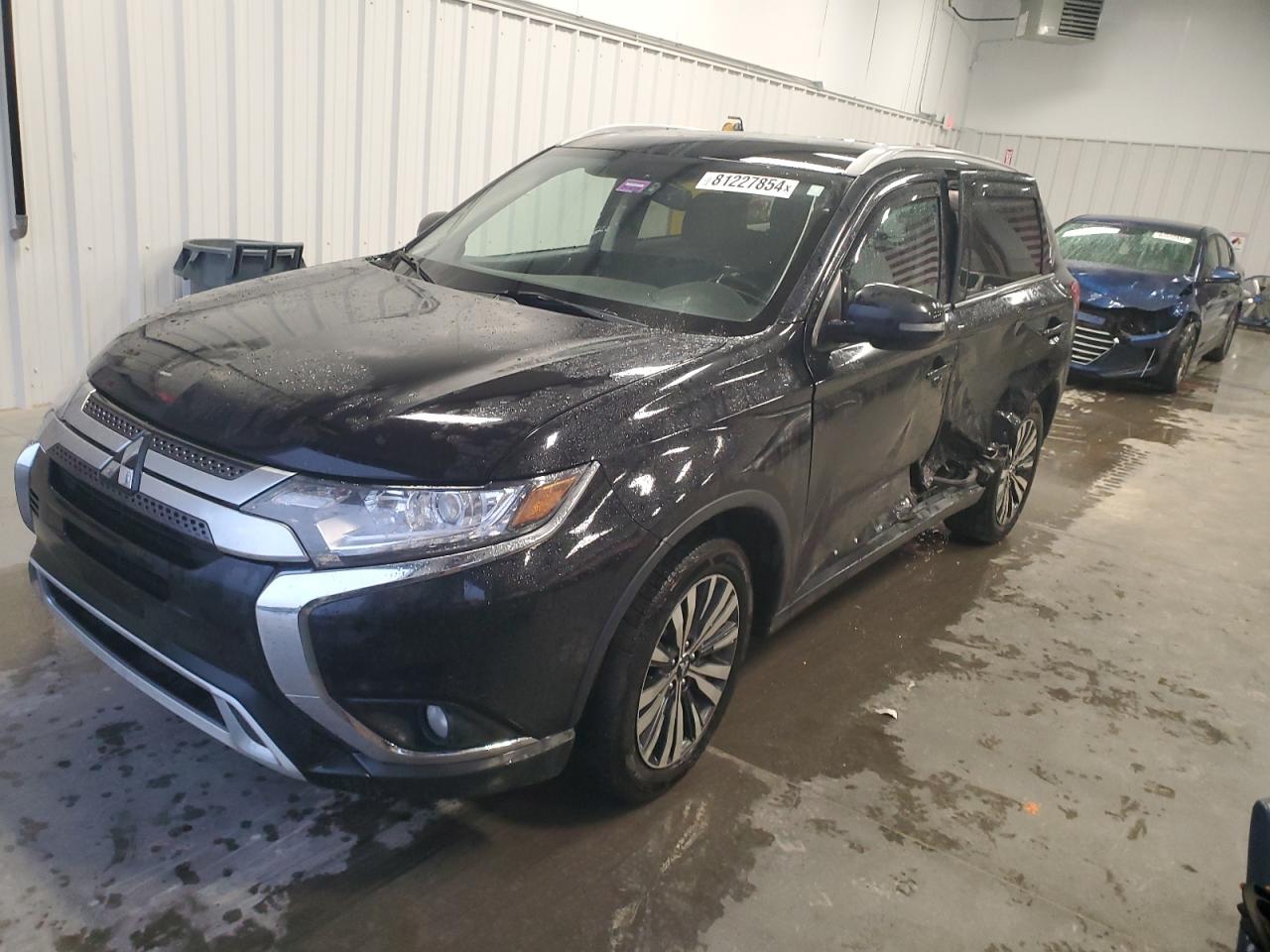 MITSUBISHI OUTLANDER 2019
