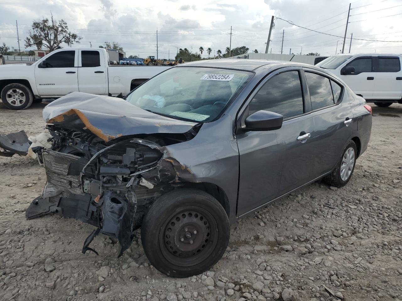 NISSAN VERSA S 2019