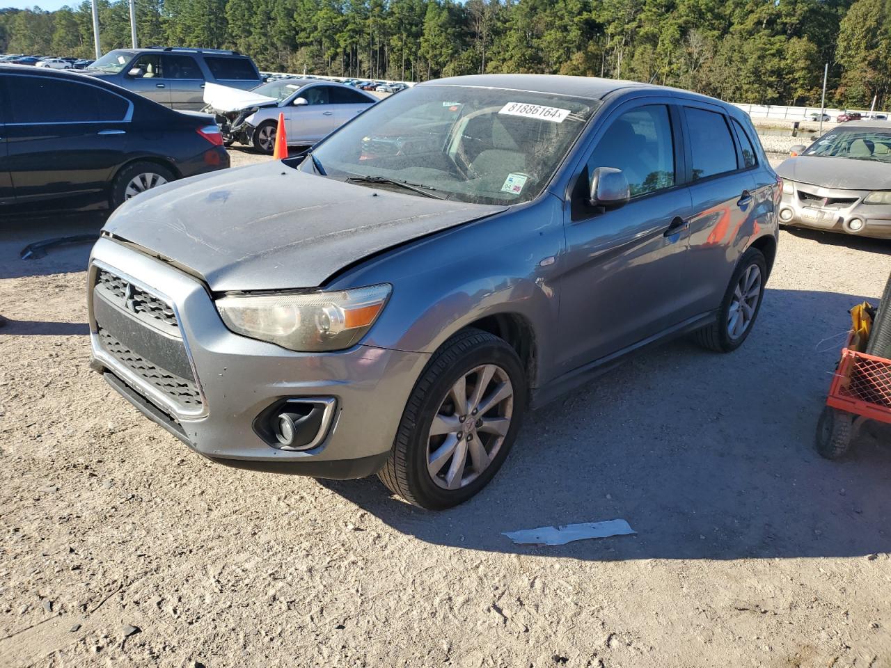 MITSUBISHI OUTLANDER 2015