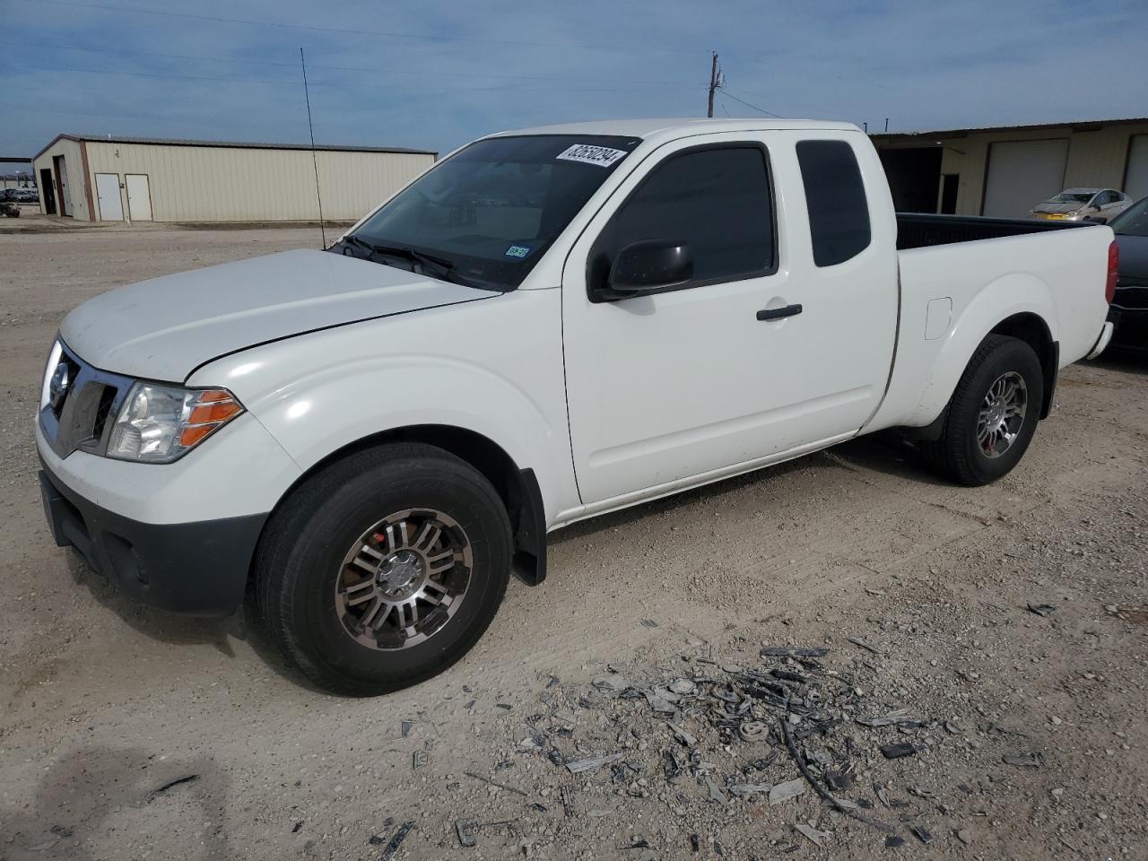 NISSAN FRONTIER 2021