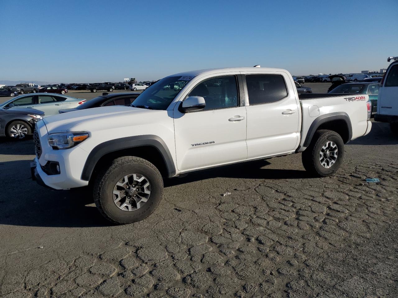 TOYOTA TACOMA DOU 2021