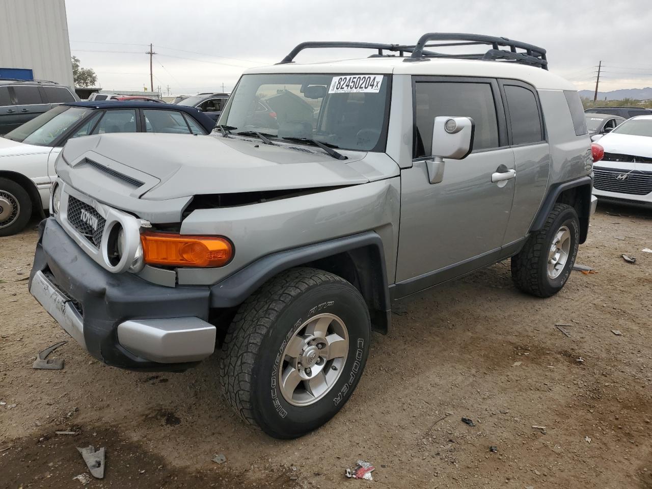 TOYOTA FJ CRUISER 2010