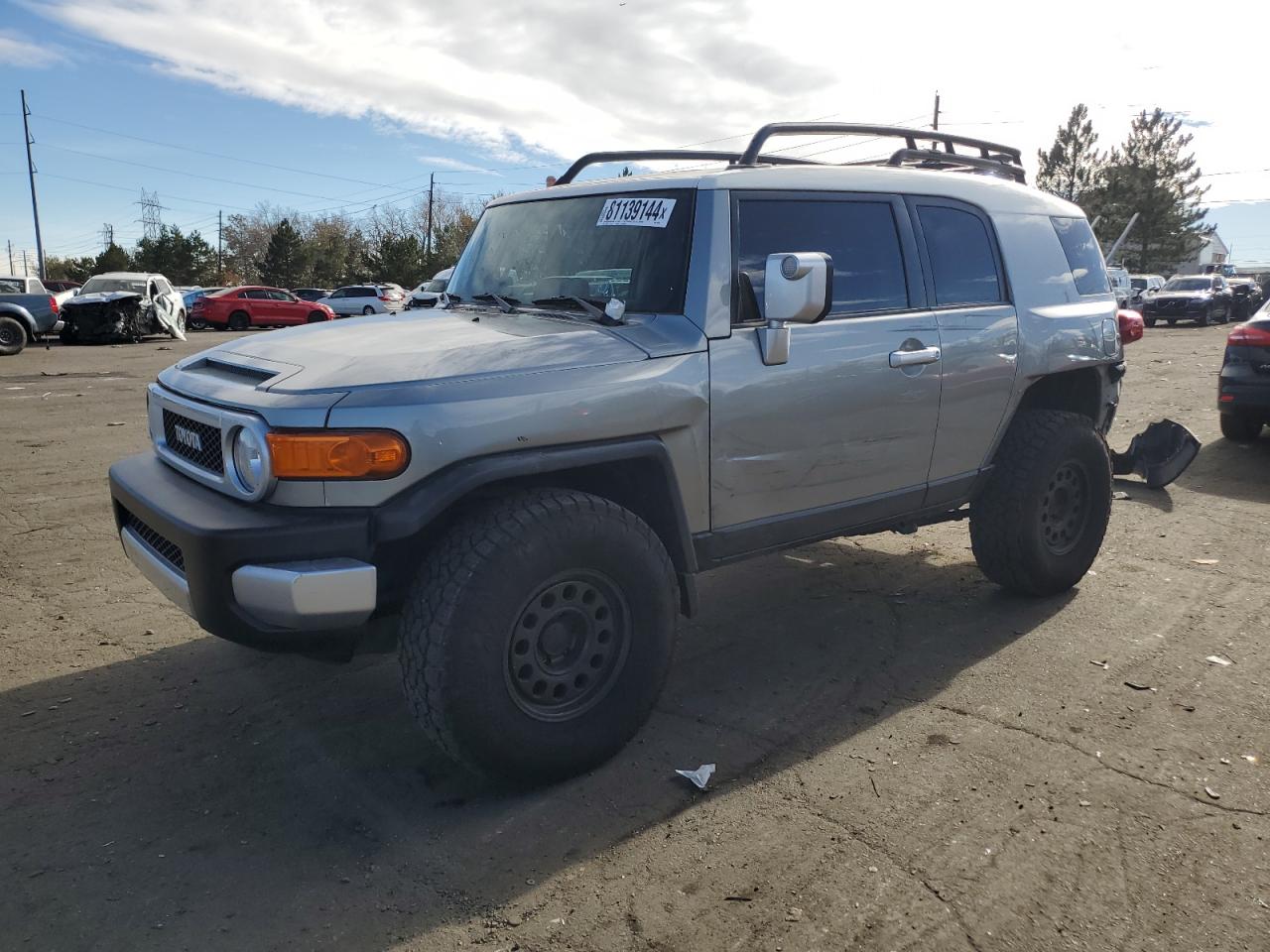 TOYOTA FJ CRUISER 2012