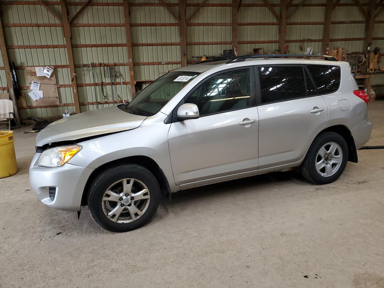 TOYOTA RAV4 2011
