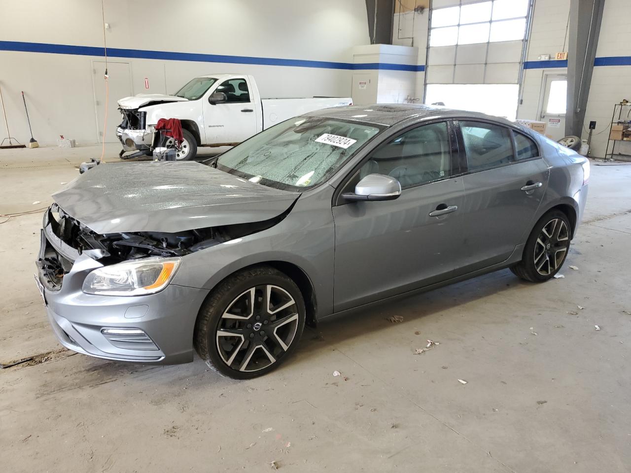 VOLVO S60 2017